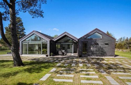 Torup Strand House | 162 m² House ∙ 3 bedrooms ∙ 8 guests