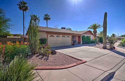 Dobson Ranch House | 162 m² House ∙ 4 bedrooms ∙ 12 guests
