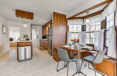 West Oak Hill House | 163 m² House ∙ 2 bedrooms ∙ 6 guests