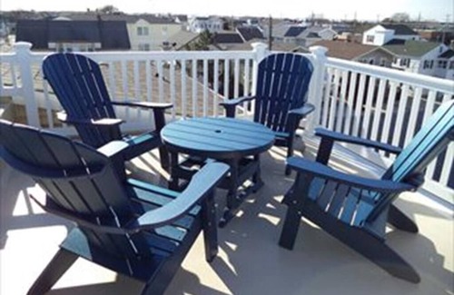 Beach Haven Gardens Condo | 16351 Hesser - 3BR 2 BA Home