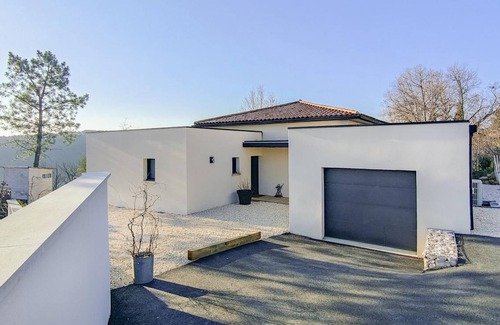 Mercuer House | 165 m² House ∙ 4 bedrooms ∙ 8 guests