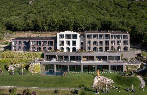 Cima Hotel | 168 m² Hotel ∙ 3 bedrooms ∙ 6 guests