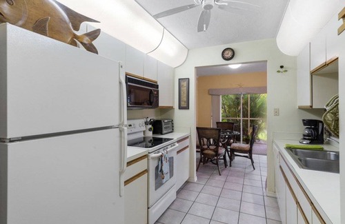 Kings Lake Condo | 169 m² Condo ∙ 2 bedrooms ∙ 4 guests