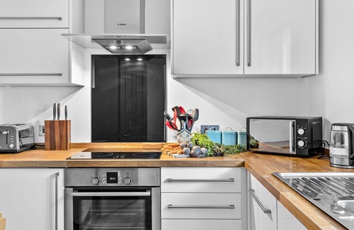 Torcross Apartment | 17 At The Beach - an apartment that sleeps 4 guests in 2 bedrooms