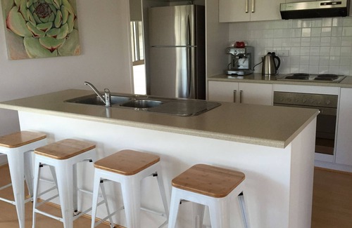 Waterhouse House | 17 Lakeside Terrace Robe SA