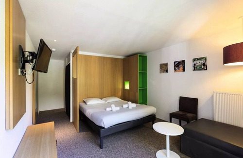 Eaux-Bonnes Hotel | 17 m² Hotel ∙ 1 bedroom ∙ 2 guests