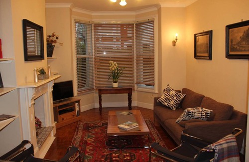 Twickenham Riverside House | 170 m² House ∙ 3 bedrooms ∙ 6 guests