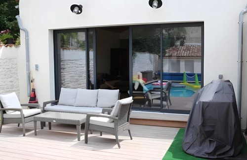 La Rochelle City Centre Resort | 170 m² Resort ∙ 6 bedrooms ∙ 12 guests