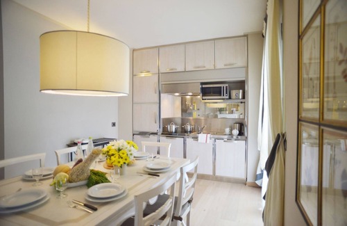 San Casciano dei Bagni Apartment | 1700 square feet, 2 bedrooms, 2 bathrooms, kitchen, living & panoramic terrace