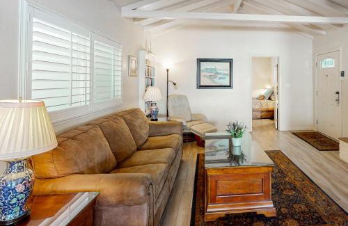 South Oceanside House | 1711 S Pacific Street