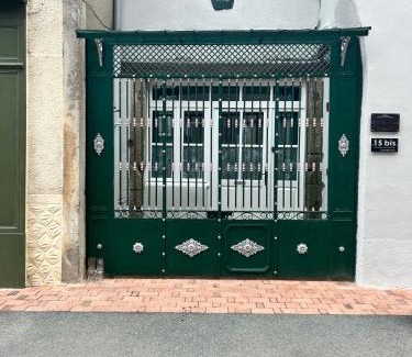Le Dorat House | 1712Villacarre Holiday Gite