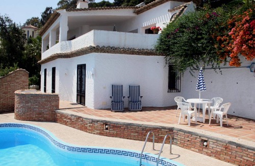Salobrena House | 175 m² House ∙ 3 bedrooms ∙ 6 guests