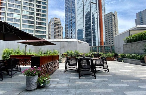 Yuzhong Hotel | 178 m² Hotel ∙ 4 bedrooms ∙ 127 guests