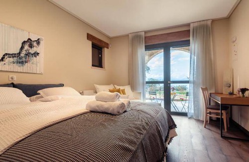 Oropos Villa | 178 m² Villa ∙ 2 bedrooms ∙ 10 guests