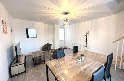 Gond-Pontouvre Apartment | 178C - Duplex T2 Tout Confort du Gond - 60 m2