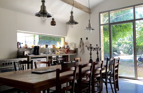 Saint-Laurent-d'Aigouze House | 17th century character house in village center with swimming pool