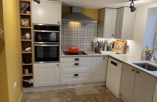 Christchurch Cottage | 17th Century character cottage in pretty Devon village