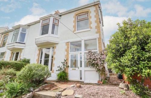 Meliden House | 18 Ffordd Tanrallt