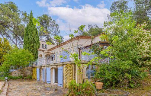Saint-Clement-de-Riviere House | 180 m² House ∙ 2 bedrooms ∙ 4 guests