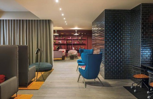 Moliere - Edgard Quinet Hotel | 18 m² Hotel ∙ 127 guests