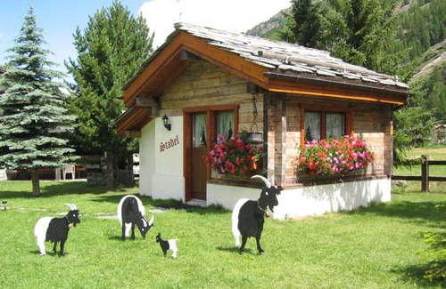 Saas Grund Villa | 18 m² Villa ∙ 1 bedroom ∙ 2 guests