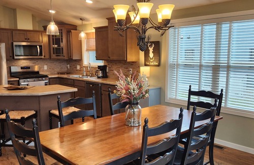 Rome House | 18 Pines - Right next to Sand Valley!