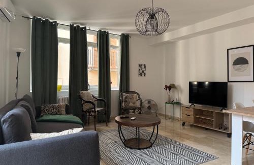 Zaragoza Old Town Apartment | 18 Torres Santa Cruz