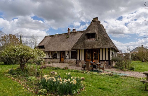 Saint-Georges-du-Mesnil House | 180 m² House ∙ 1 bedroom ∙ 10 guests