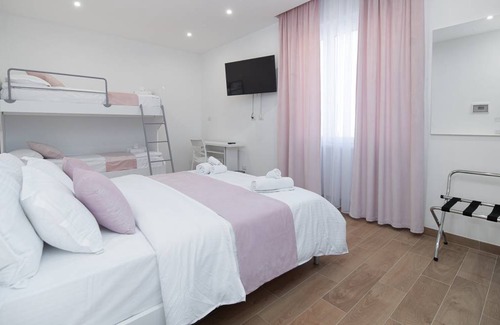 Civitavecchia Apartment | 180 m² Apartment ∙ 5 bedrooms ∙ 14 guests