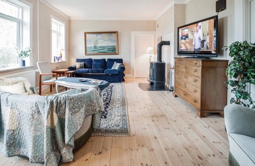 Sakskobing House | 180 m² Farmhouse ∙ 4 bedrooms ∙ 10 guests