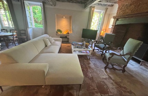Aiguelèze House | 180 m² Gîte ∙ 3 bedrooms ∙ 6 guests