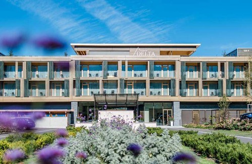 Gwatt Hotel | 180 m² Hotel ∙ 2 bedrooms ∙ 127 guests