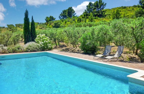 Mouries House | 180 m² House ∙ 3 bedrooms ∙ 6 guests