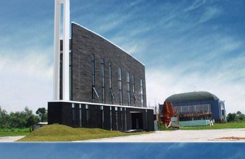 Surabaya House | 180 m² House ∙ 4 bedrooms ∙ 20 guests
