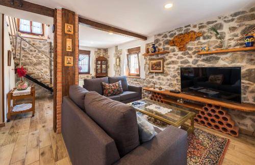 Monte House | 180 m² House ∙ 5 bedrooms ∙ 12 guests