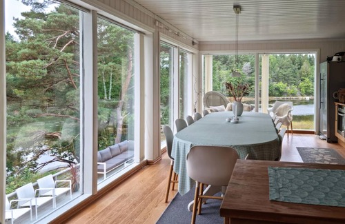 Grimstad House | 180 m² House ∙ 6 bedrooms ∙ 13 guests