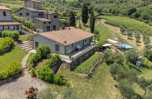 Panzano in Chianti Villa | 180 m² Villa ∙ 4 bedrooms ∙ 9 guests