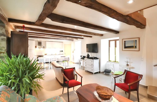 Vieillevie Villa | 180 m² Villa ∙ 5 bedrooms ∙ 12 guests