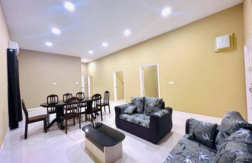 Sandakan House | 1800 m² Bungalow ∙ 2 bedrooms ∙ 15 guests
