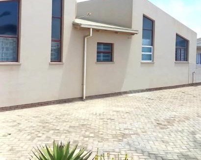Henties Bay House | 1801 on Brandberg