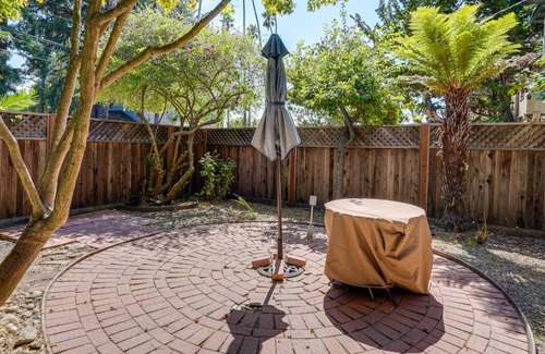 Elmwood House | 183 m² House ∙ 3 bedrooms ∙ 6 guests