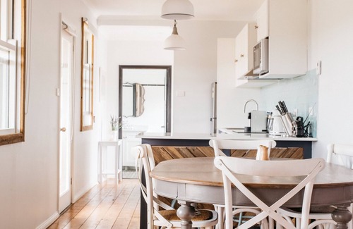 Parkesbourne House | 1830's Kippilaw-Renovated Shearers Quarters