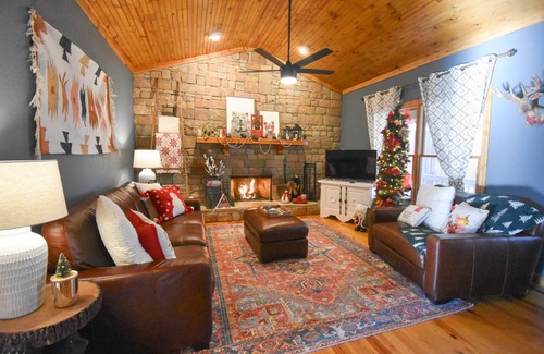 Ellijay Cabin | 184 m² Cabin ∙ 3 bedrooms ∙ 6 guests