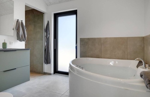 Hvidbjerg Strand House | 184 m² House ∙ 1 bedroom ∙ 12 guests