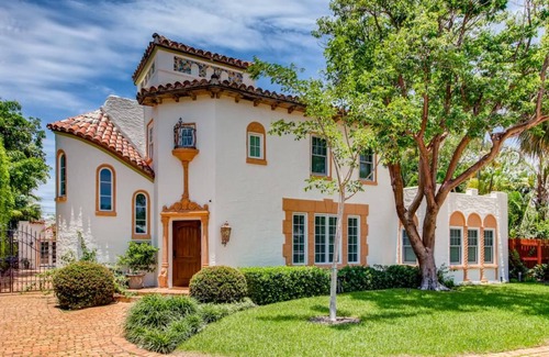 Southside House | 186 m² House ∙ 4 bedrooms ∙ 8 guests