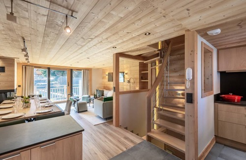 Le Raffort Ski Chalet | 187 m² Chalet ∙ 5 bedrooms ∙ 10 guests