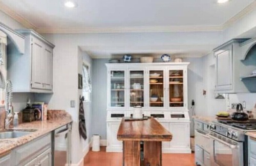 Historic District Apartment | 18th Cent. Charm in Historic Downtown Annapolis