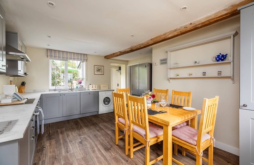 Wimborne Saint Giles Cottage | 18th Century Cottage in Dorset Countryside