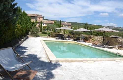 Gordes House | 18th century sheepfold, fully renovated and charmingly decorated.