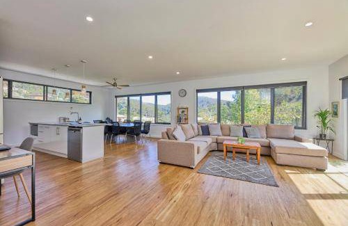 West Launceston House | 190 m² House ∙ 3 bedrooms ∙ 8 guests